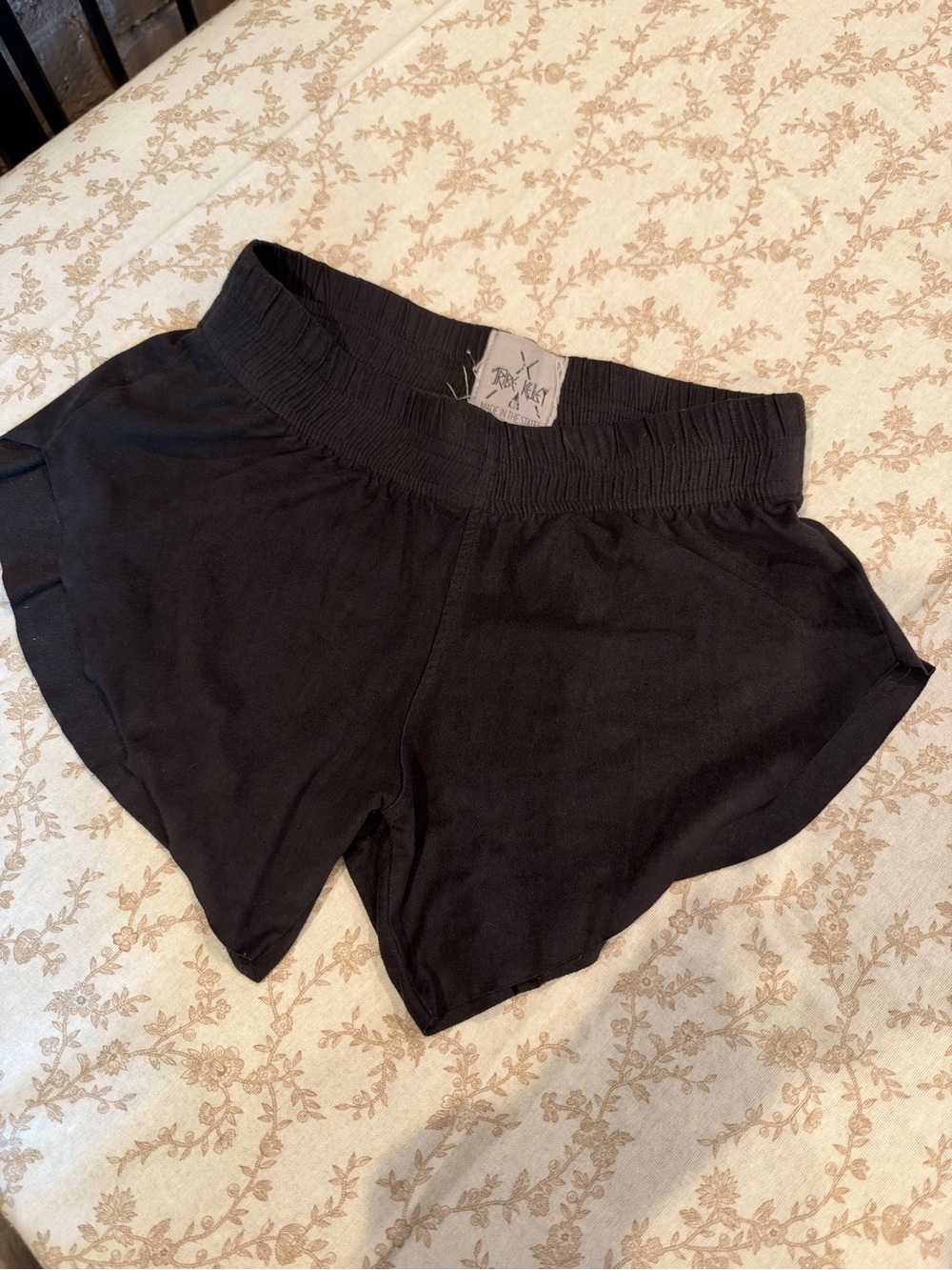 Tribe Kelley XS black faux suede shorts
